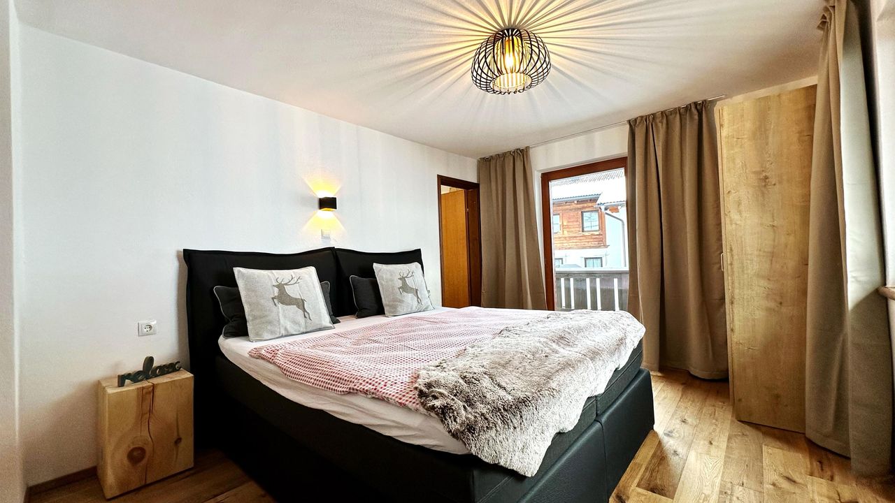 one of 7 bedrooms one of 7 bedrooms